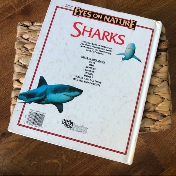 Eyes on Nature: Sharks, hardback book - Picture 2 of 5